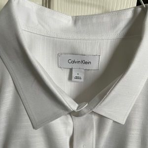 White button down short sleeve, collar